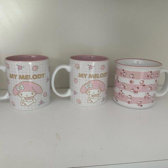 Hello Kitty Coffee Mugs - Picture 2 of 4